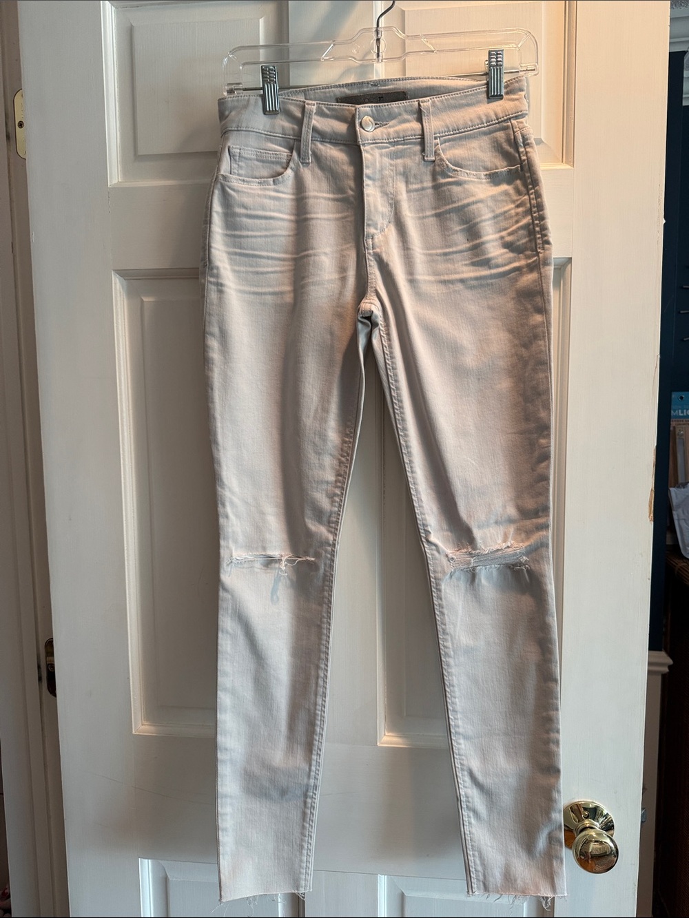 Joe's Jeans Light Gray Skinny Jeans with Knee Rips